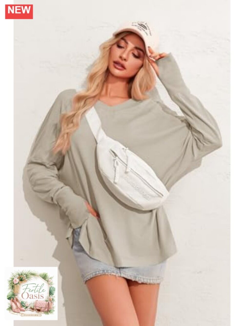 Womens Oversized Long Sleeve Tunic V Neck Tshirt Loose Fit Top with Thumb Holes - Picture 3 of 6